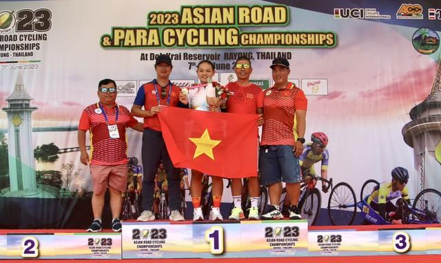 Nguyễn Thị Bé Hồng đoạt HCV lứa tuổi trẻ giải xe đạp vô địch châu Á 2023 - Ảnh 3.