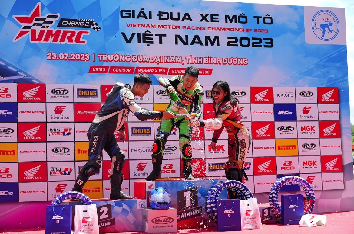 Chặng 2 VMRC 2023: Những thay đổi thú vị cùng những màn tranh đua nghẹt thở blade-110-2.jpg