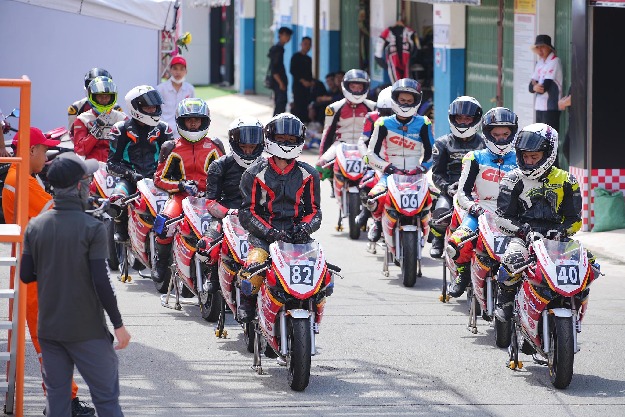 Chặng 2 VMRC 2023: Những thay đổi thú vị cùng những màn tranh đua nghẹt thở say00237.jpg